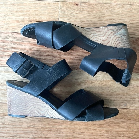 VINCE Black Peep Toe Crossover Gwyn Leather Slingback Wedge Sandals Size 7.5 - Picture 4 of 12